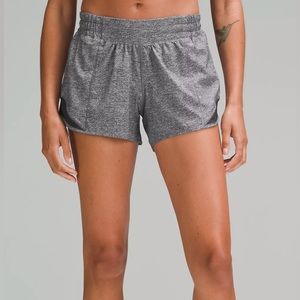 Lululemon Hotty Hot Low-Rise Lined Short 4” | size 8